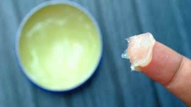 هل يمكن استخدام الفازلين للجماع؟